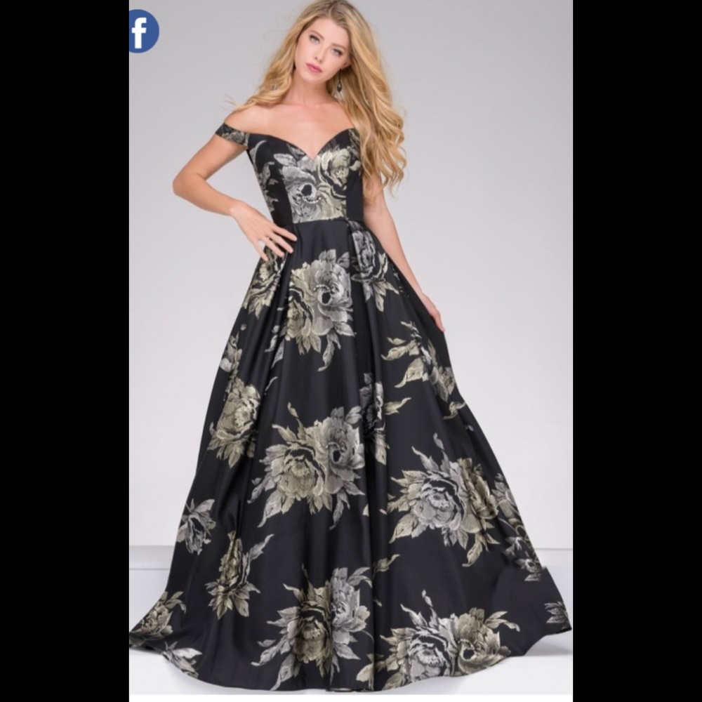 Prom or MOB Gown